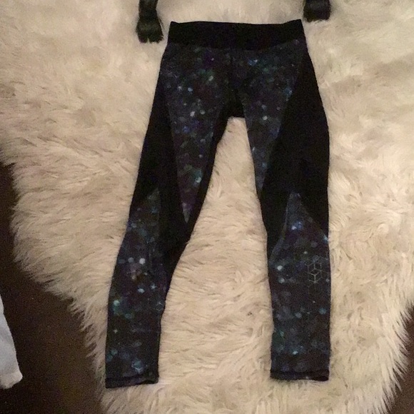 GALAXY turquoise and black active leggings with mesh!✨💫 - Picture 2 of 4